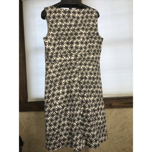 New Spense Black And White Floral Woman’s V-Neck Dress size 16 With Stretch - Picture 3 of 12